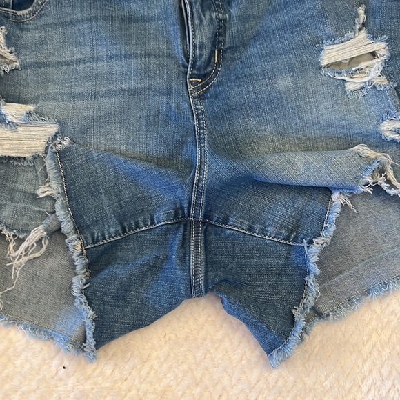 Torrid Womens High Rise Classic Denim Distressed Shorts Size 20 - Picture 7 of 9